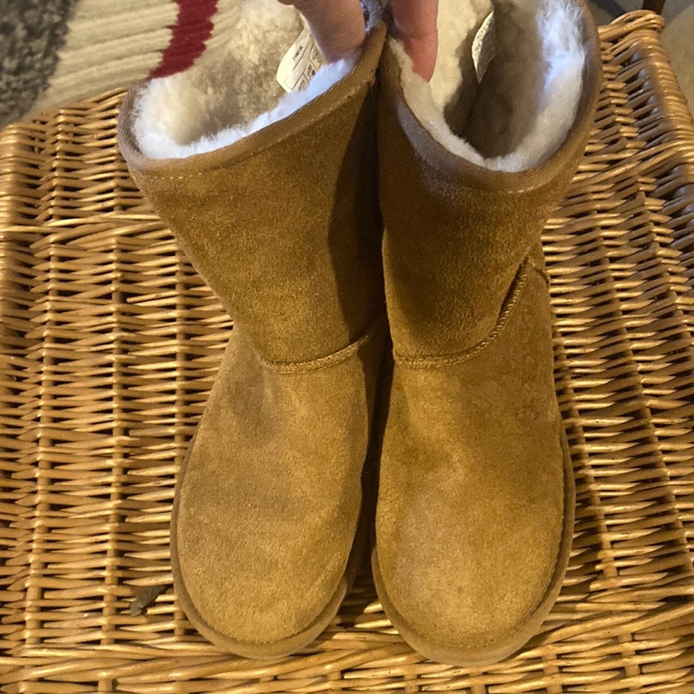 UGG koolaburra genuine suede boots